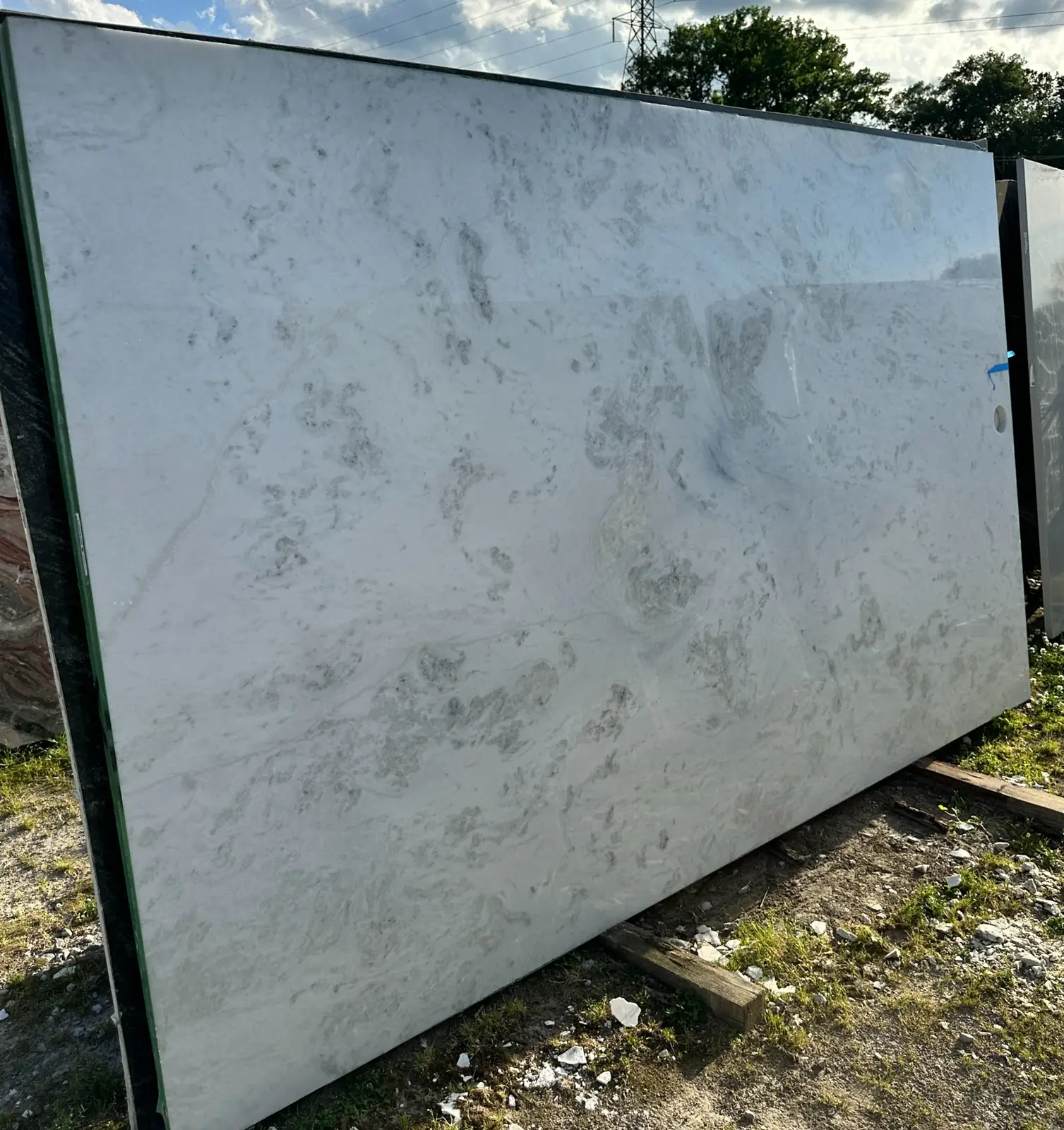 Aspen White Marble swatch