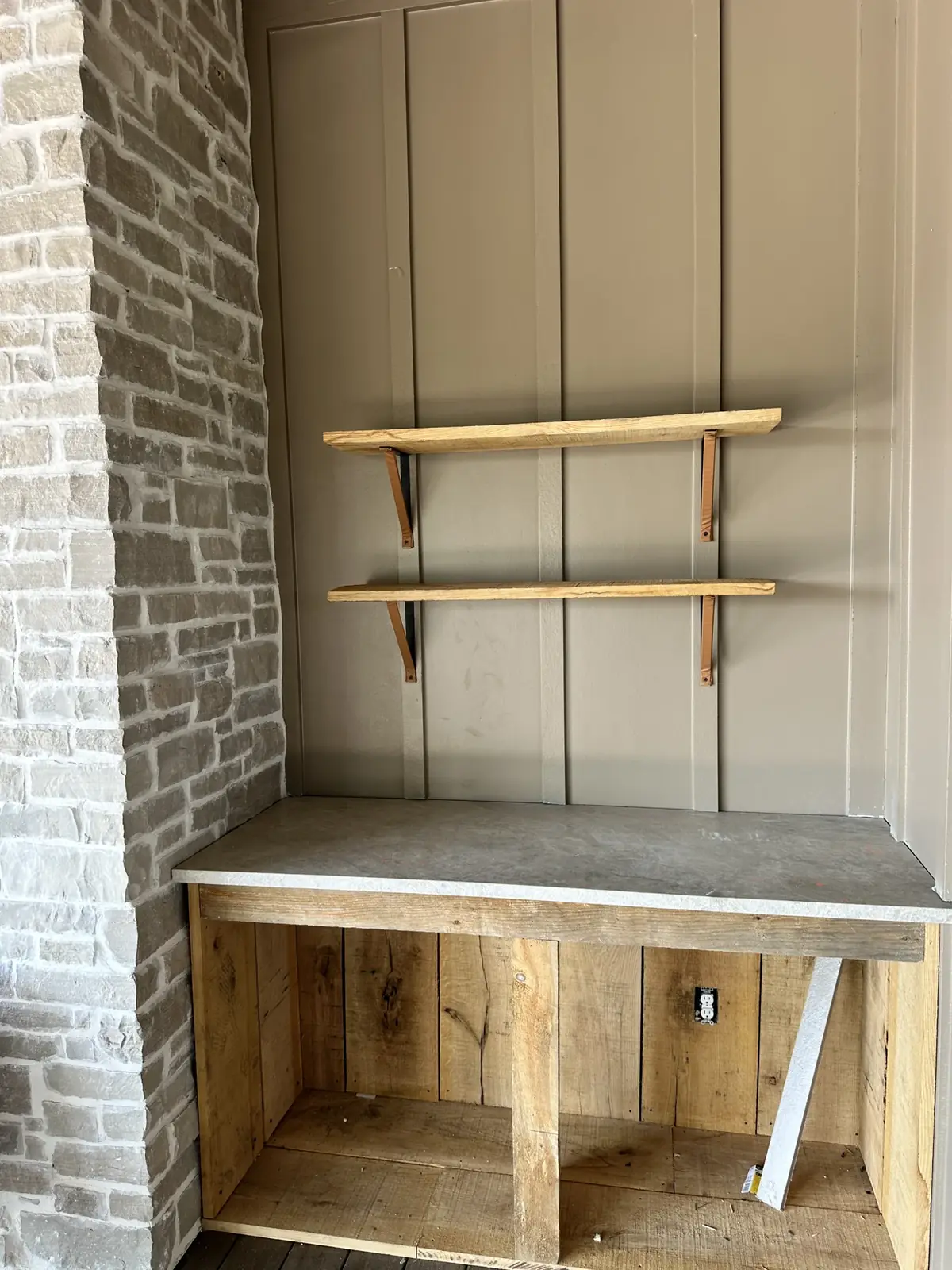 The finishing ledge