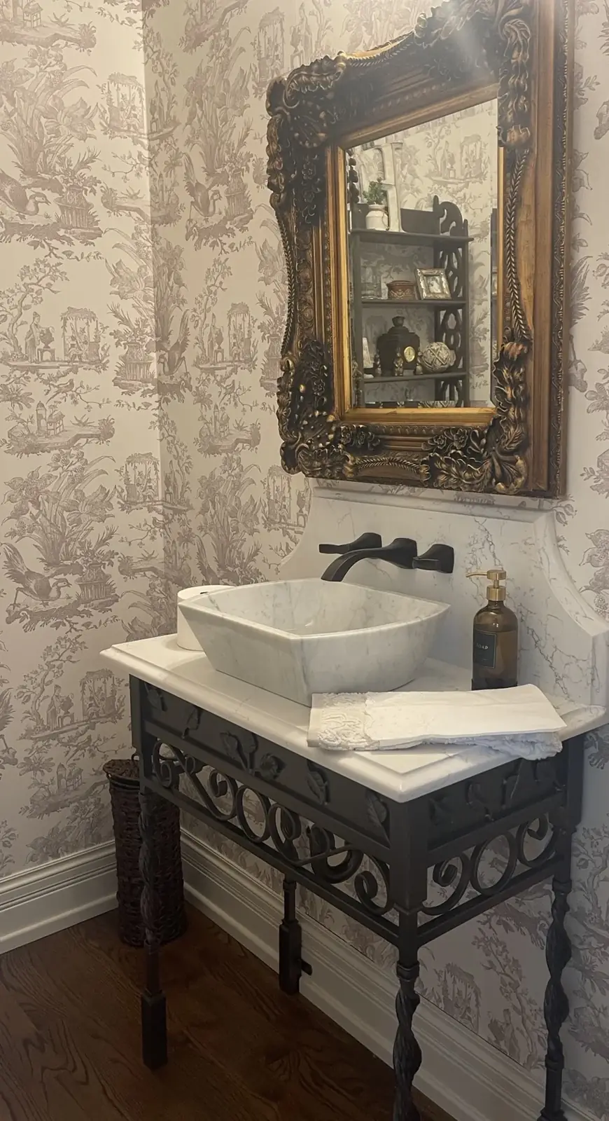 An elegant vanity